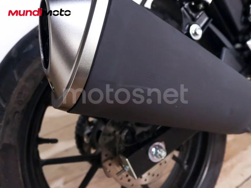 Suzuki GSX-S125 - Vista 15