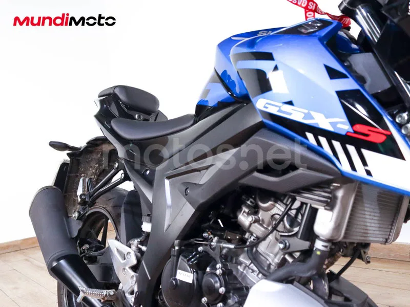 Suzuki GSX-S125 - Vista 19