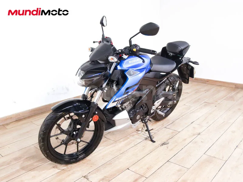 Suzuki GSX-S125 - Vista 7