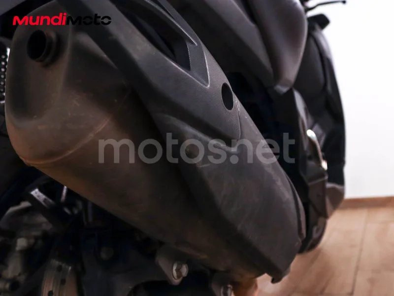 Yamaha XMAX 125 - Vista 21