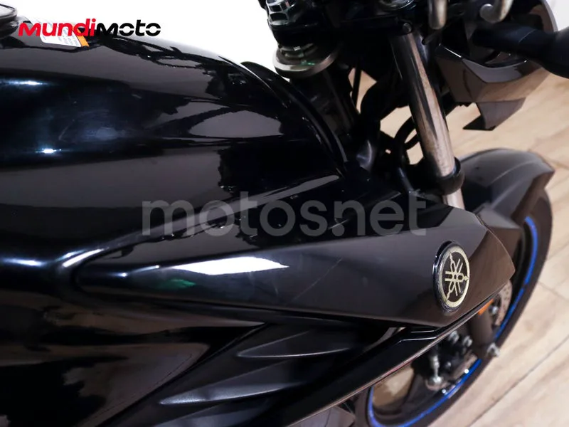Yamaha YS125 - Vista 20