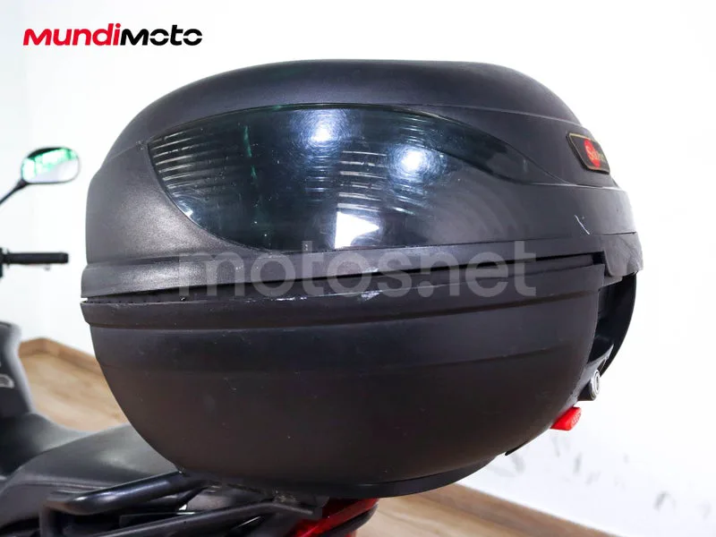 Yamaha YS125 - Vista 49