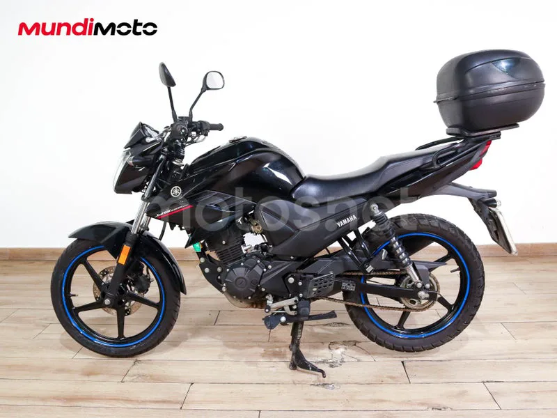 Yamaha YS125 - Vista 6