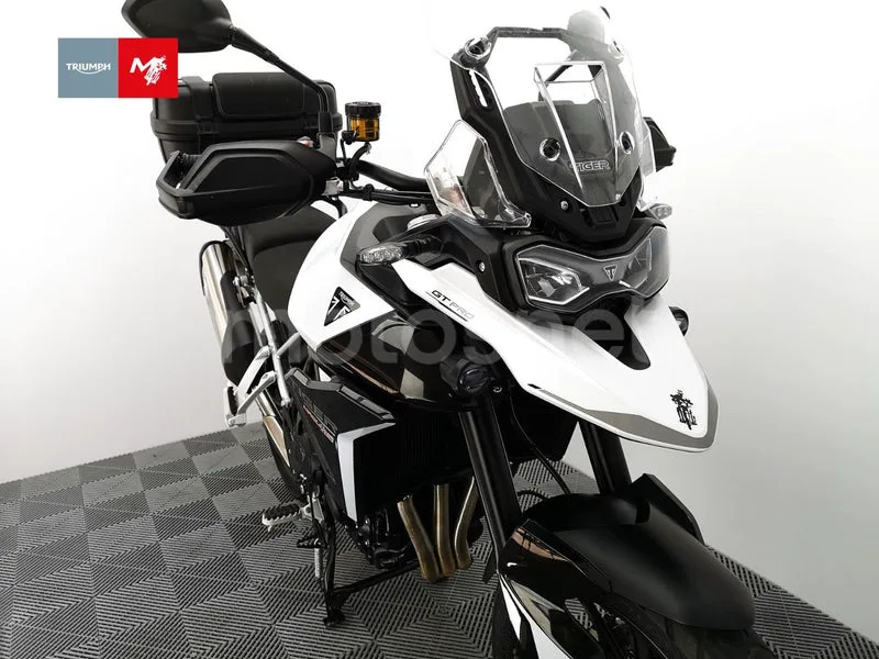 Triumph Tiger 900 - Vista 3