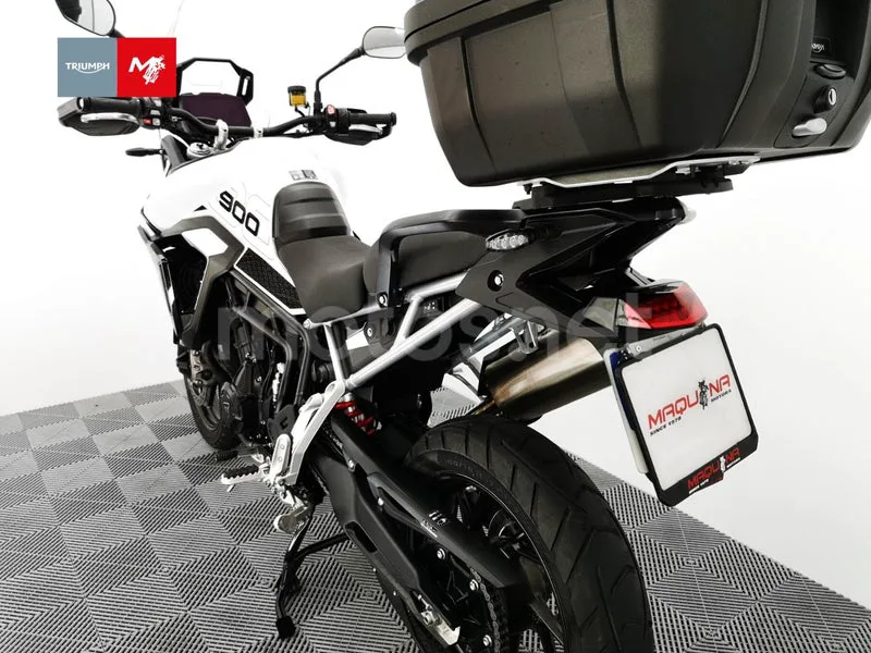 Triumph Tiger 900 - Vista 23