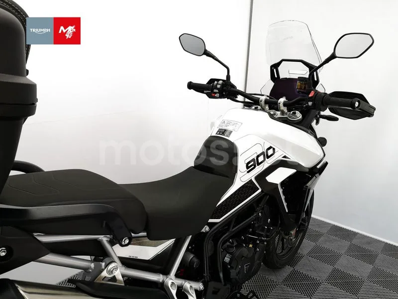 Triumph Tiger 900 - Vista 8