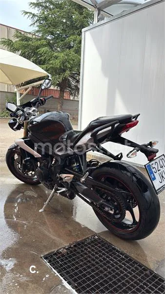 Triumph Street Triple 6100 € 2015 Barcelona - 2