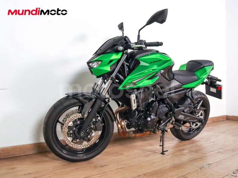Kawasaki Z650 - Vista 7
