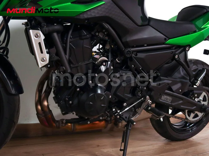 Kawasaki Z650 - Vista 10