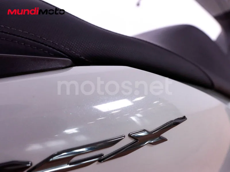Honda PCX125 - Vista 25