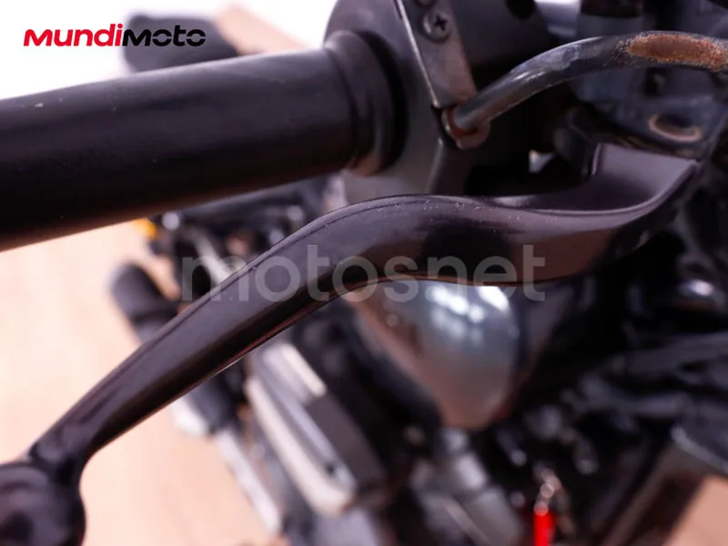 Yamaha XV950 - Vista 30