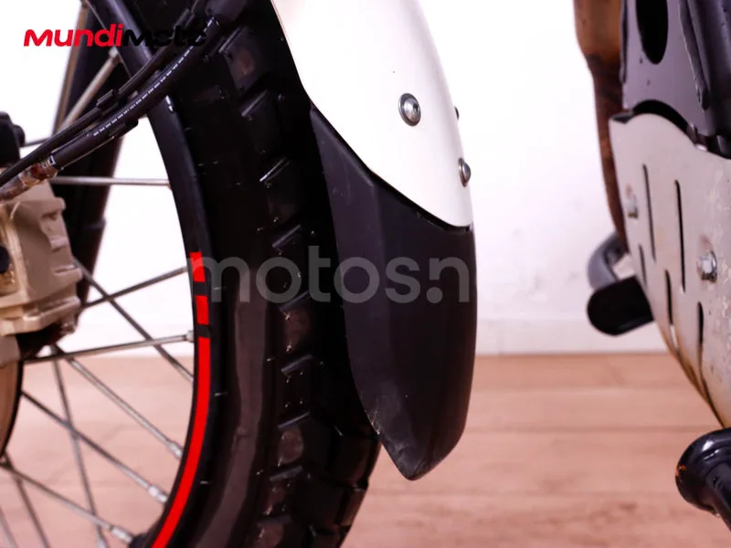 Royal Enfield Scram 411 - Vista 28