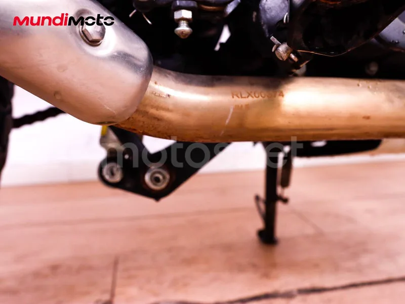 Royal Enfield Scram 411 - Vista 33