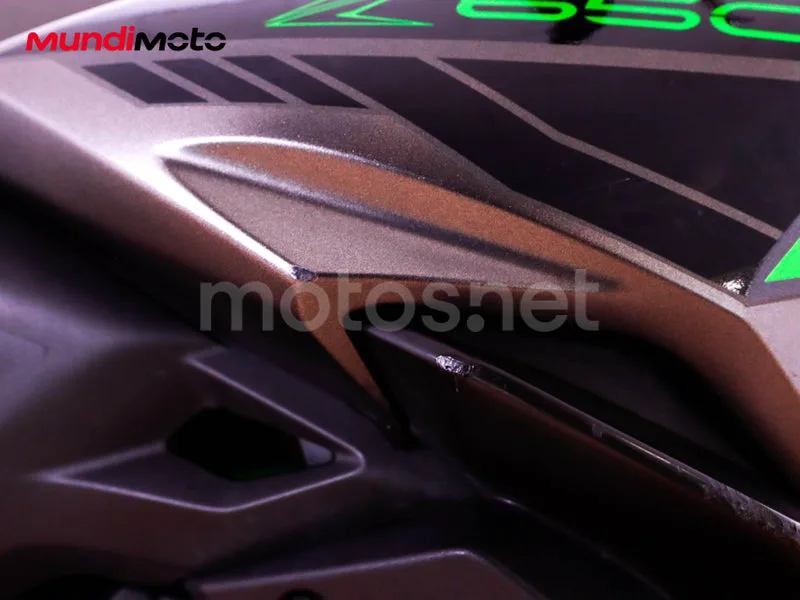 Kawasaki Z650 - Vista 19