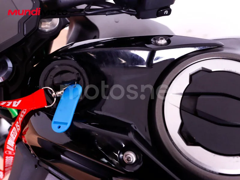 Kawasaki Z650 - Vista 56