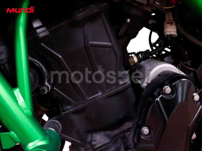 Kawasaki Z650 - Vista 65