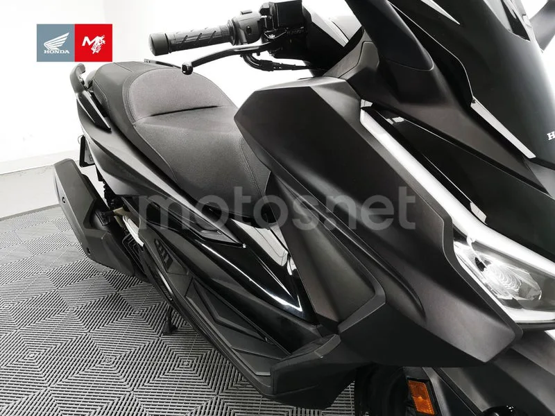 Honda Forza 125 - Vista 14