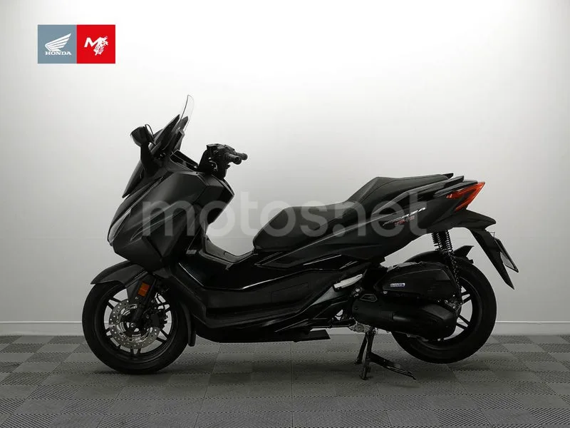 Honda Forza 125 - Vista 15