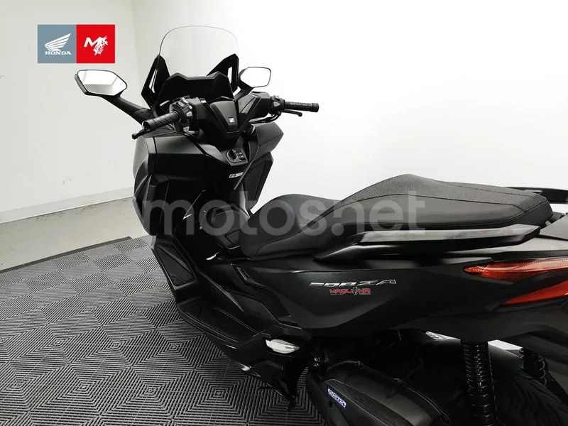 Honda Forza 125 - Vista 18