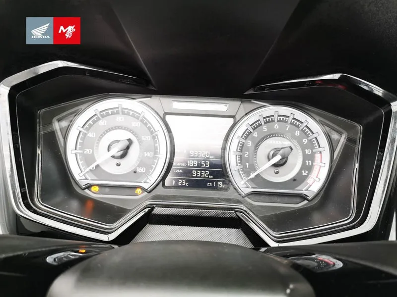 Honda Forza 125 - Vista 9