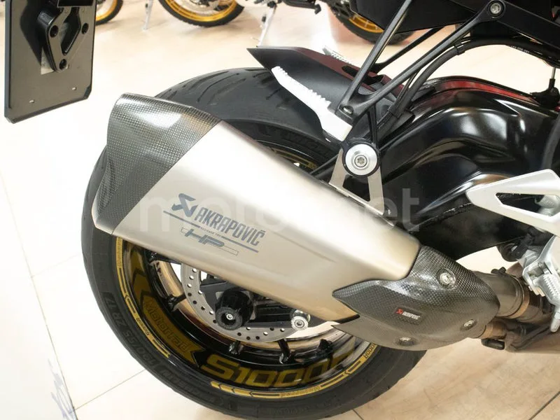 BMW S 1000 R - Vista 16