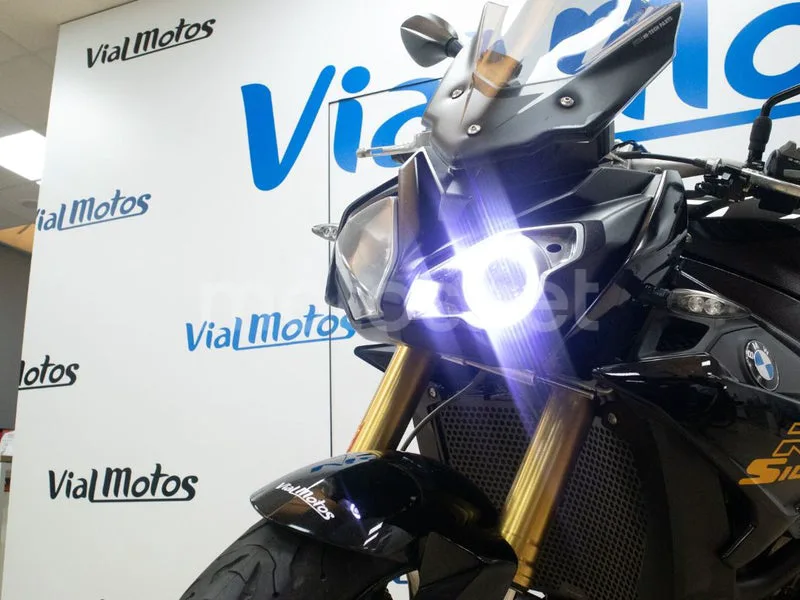 BMW S 1000 R - Vista 6