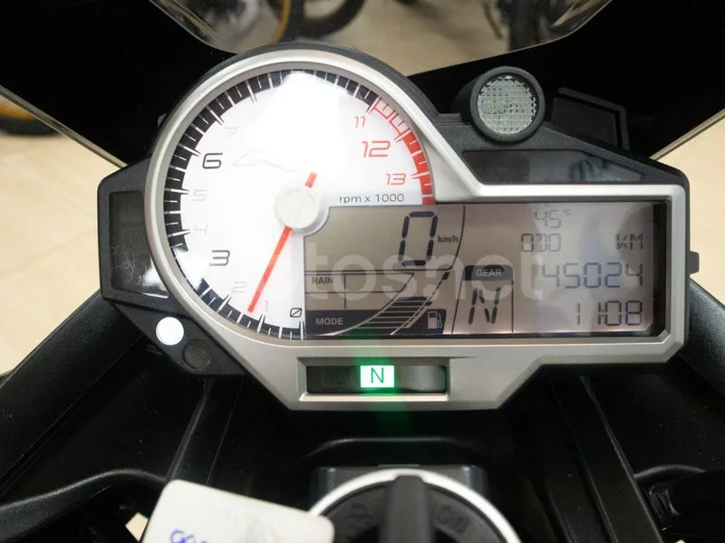 BMW S 1000 R - Vista 7