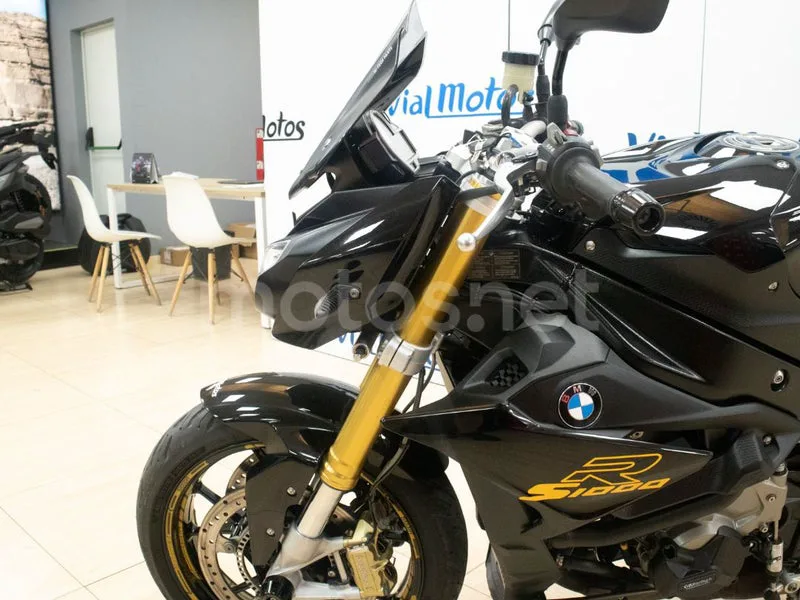 BMW S 1000 R - Vista 10