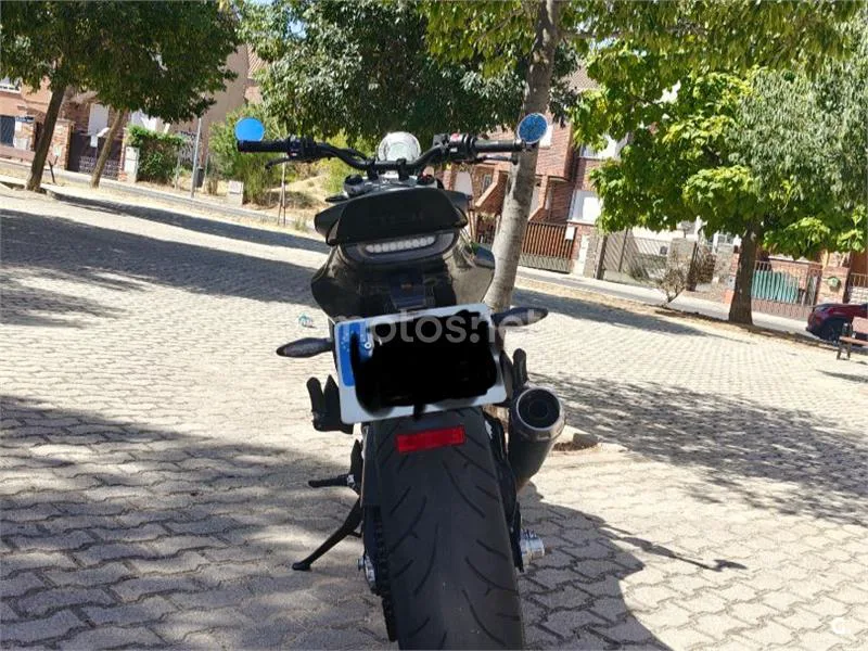 Husqvarna Svartpilen 701 5500 € 2020 Madrid - 2