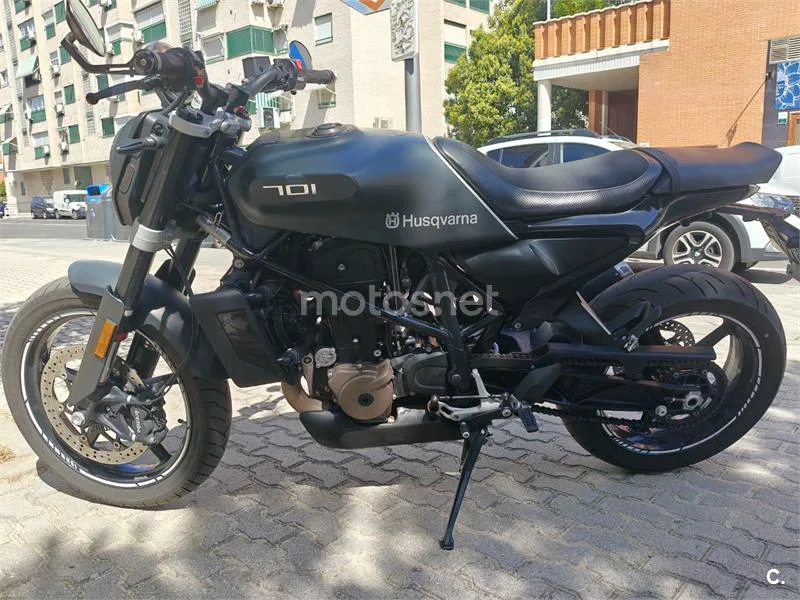 Husqvarna Svartpilen 701 - Vista 3