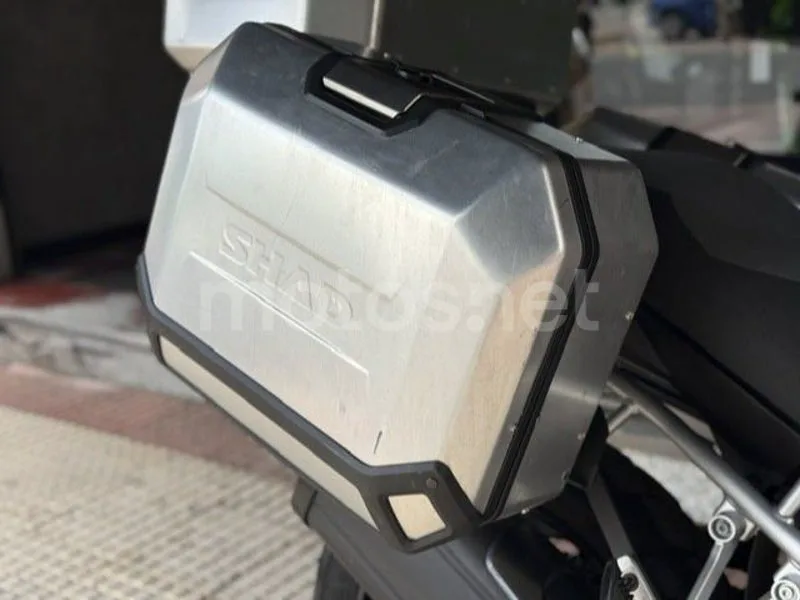 Suzuki V-Strom 1000 - Vista 3