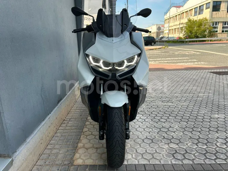 BMW C 400 GT - Vista 7