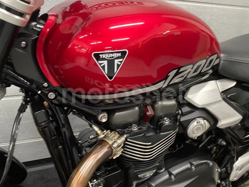 Triumph Speed Twin 1200 - Vista 12
