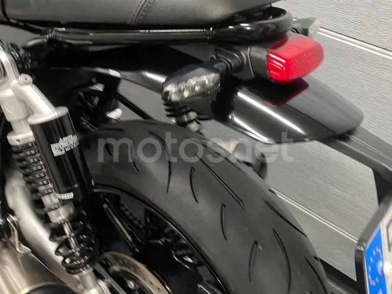 Triumph Speed Twin 1200 - Vista 17