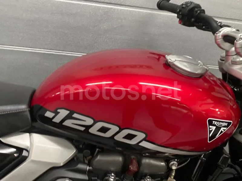 Triumph Speed Twin 1200 - Vista 4