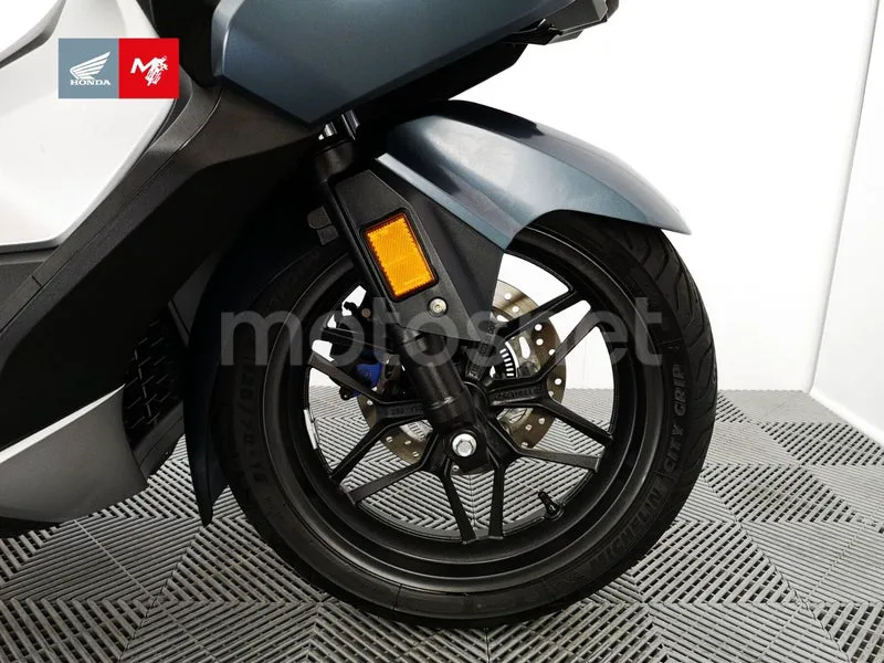 Honda Forza 350 - Vista 12