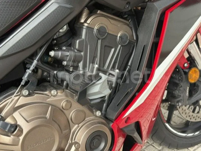 Honda CBR650R - Vista 4