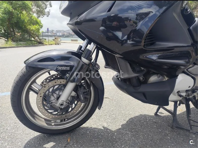 Honda NT700V Deauville - Vista 7