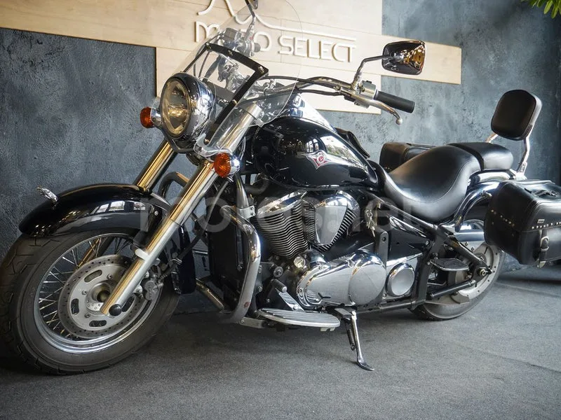 Kawasaki VN900 Classic - Vista 20