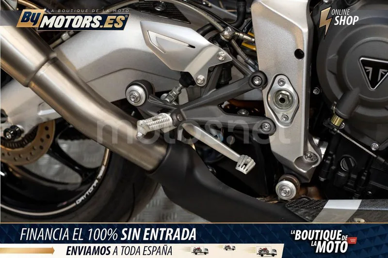 Triumph Daytona Moto2 765 - Vista 14