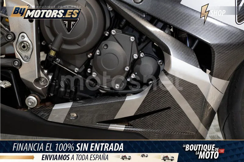 Triumph Daytona Moto2 765 - Vista 15