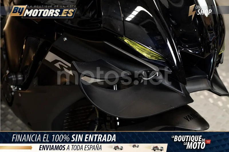 Yamaha YZF-R1 - Vista 26