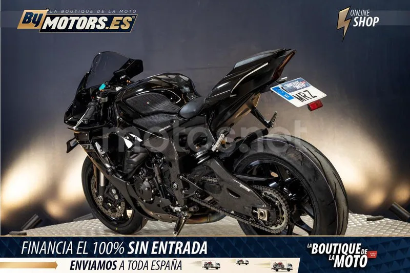 Yamaha YZF-R1 - Vista 4