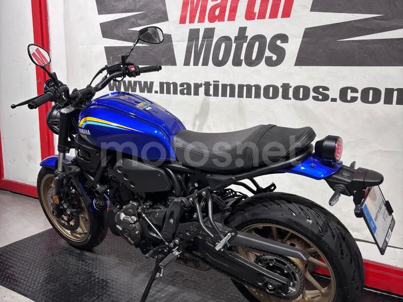 Yamaha XSR700 - Vista 4