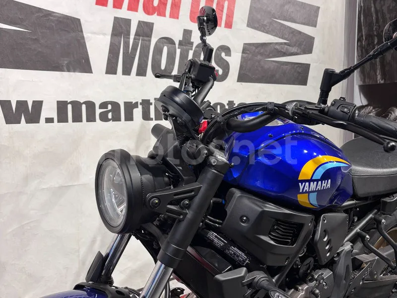 Yamaha XSR700 - Vista 9