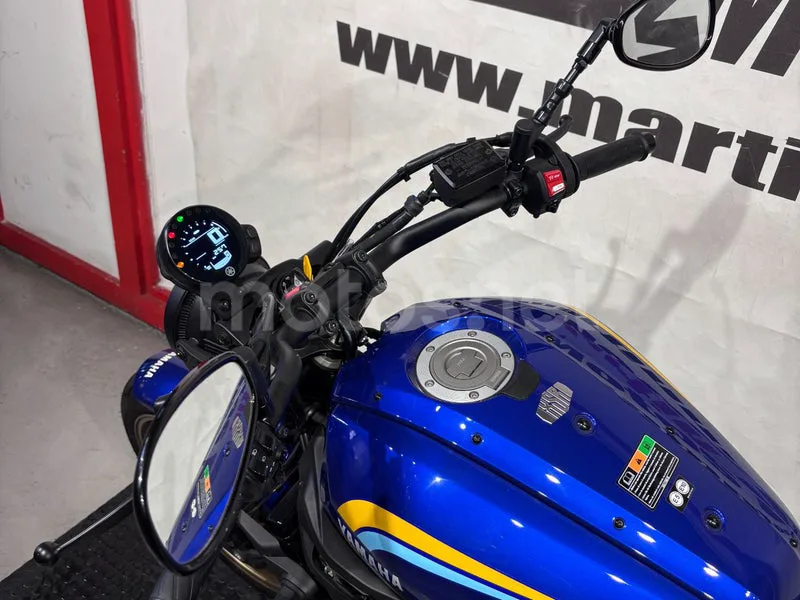 Yamaha XSR700 - Vista 10