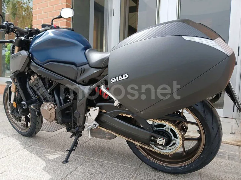 Honda CB650R - Vista 8