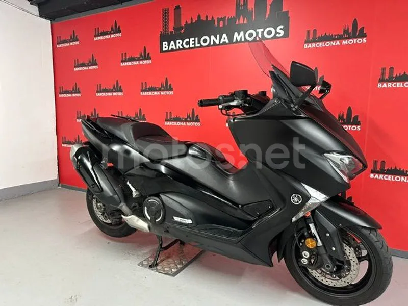 Yamaha TMAX 530 - Vista 4