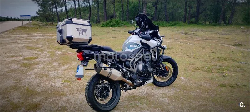 Triumph Tiger Explorer - Vista 3
