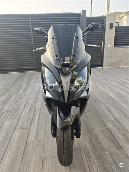 Kymco Xciting 400 - Vista 5